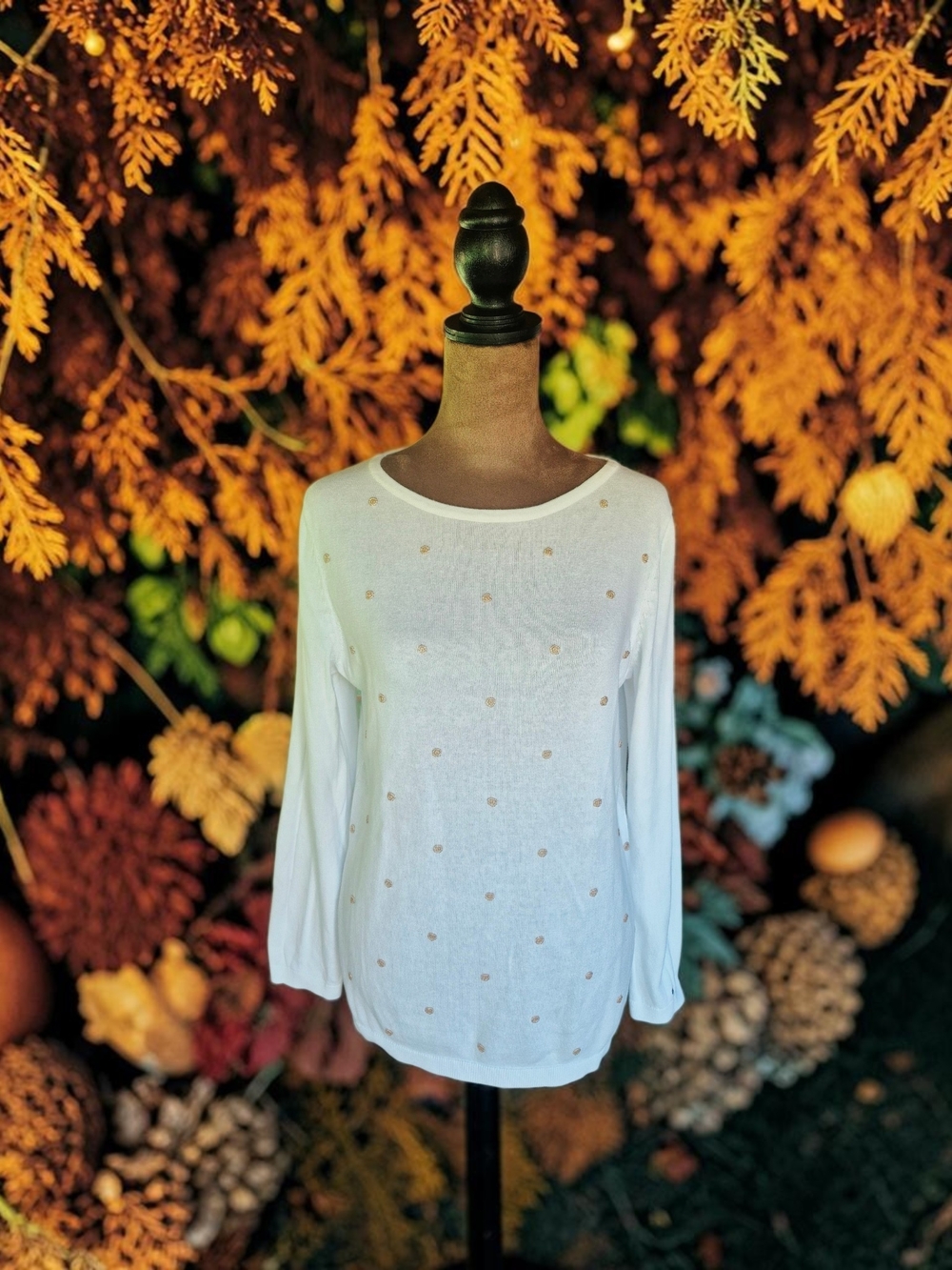 Tommy Hilfiger Embellishment Sweater with Gold Beads As Flowers